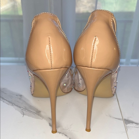 Rhinestone Nude Patent Leather & Mesh Heels - Size 42 - Picture 9 of 11